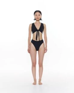 West Top | Black