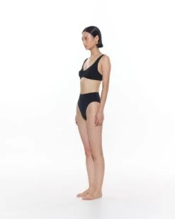 Alternative view of Siegil Top | Black
