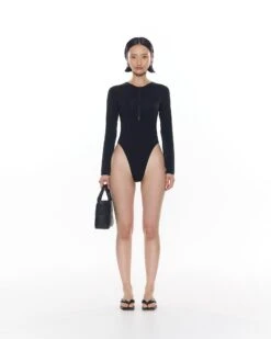 Powe One Piece | Black