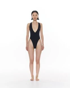 Hunter One Piece | Black 10 Hunter One Piece | Black -Myraswim BLACK3163