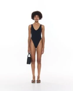 Elle One Piece | Black