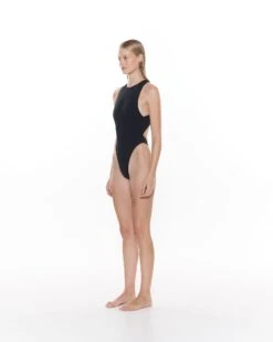 Alternative view of Amith One Piece | Black