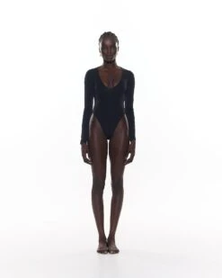 Jag One Piece | Black 10 Jag One Piece | Black -Myraswim BLACK4225