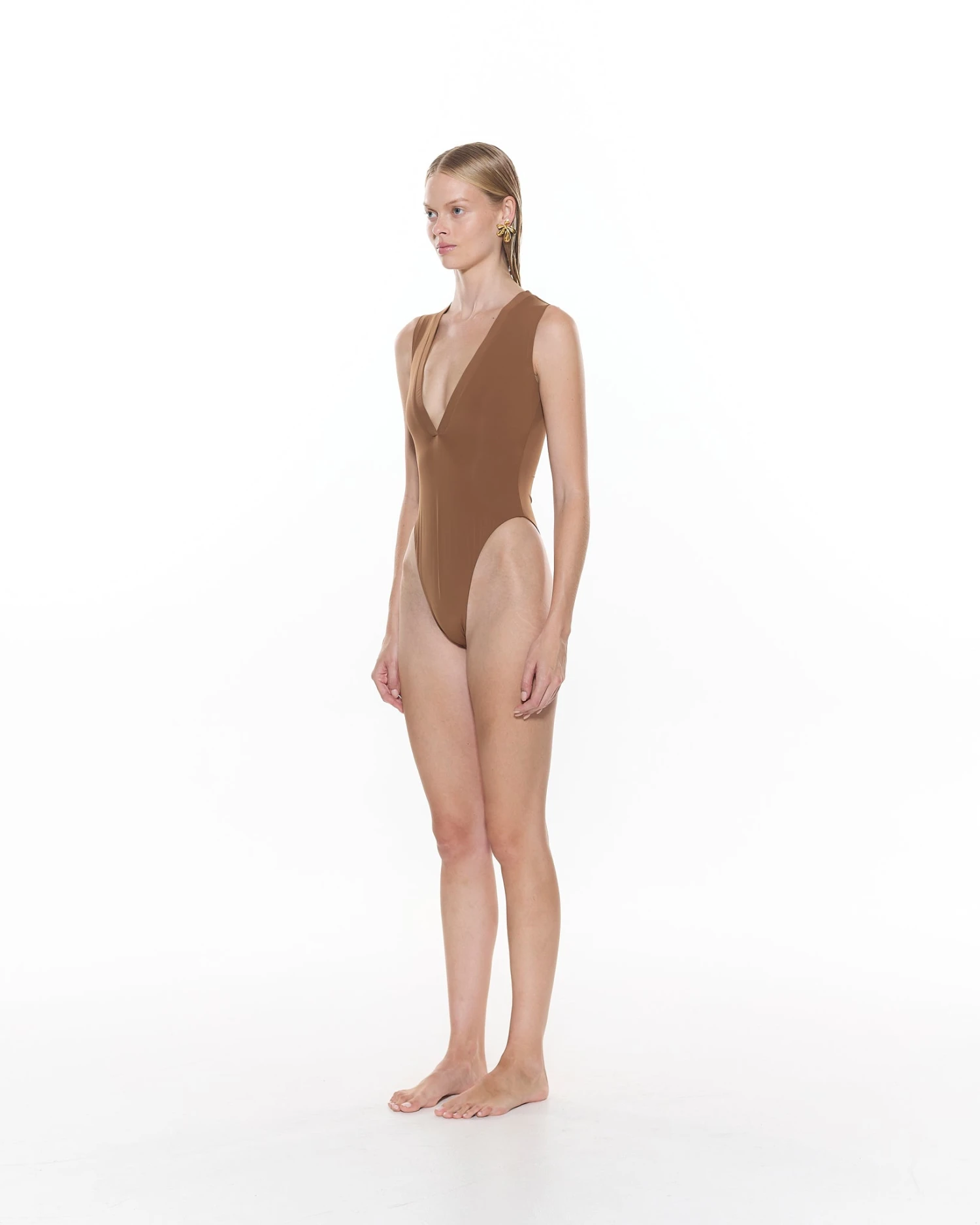 Luca One Piece | Cedar 2 Luca One Piece | Cedar - Image 2