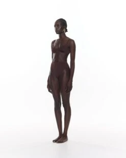 Alternative view of Hugo Bottom | Chocolate