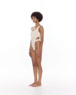 Alternative view of Borne One Piece | Ivory