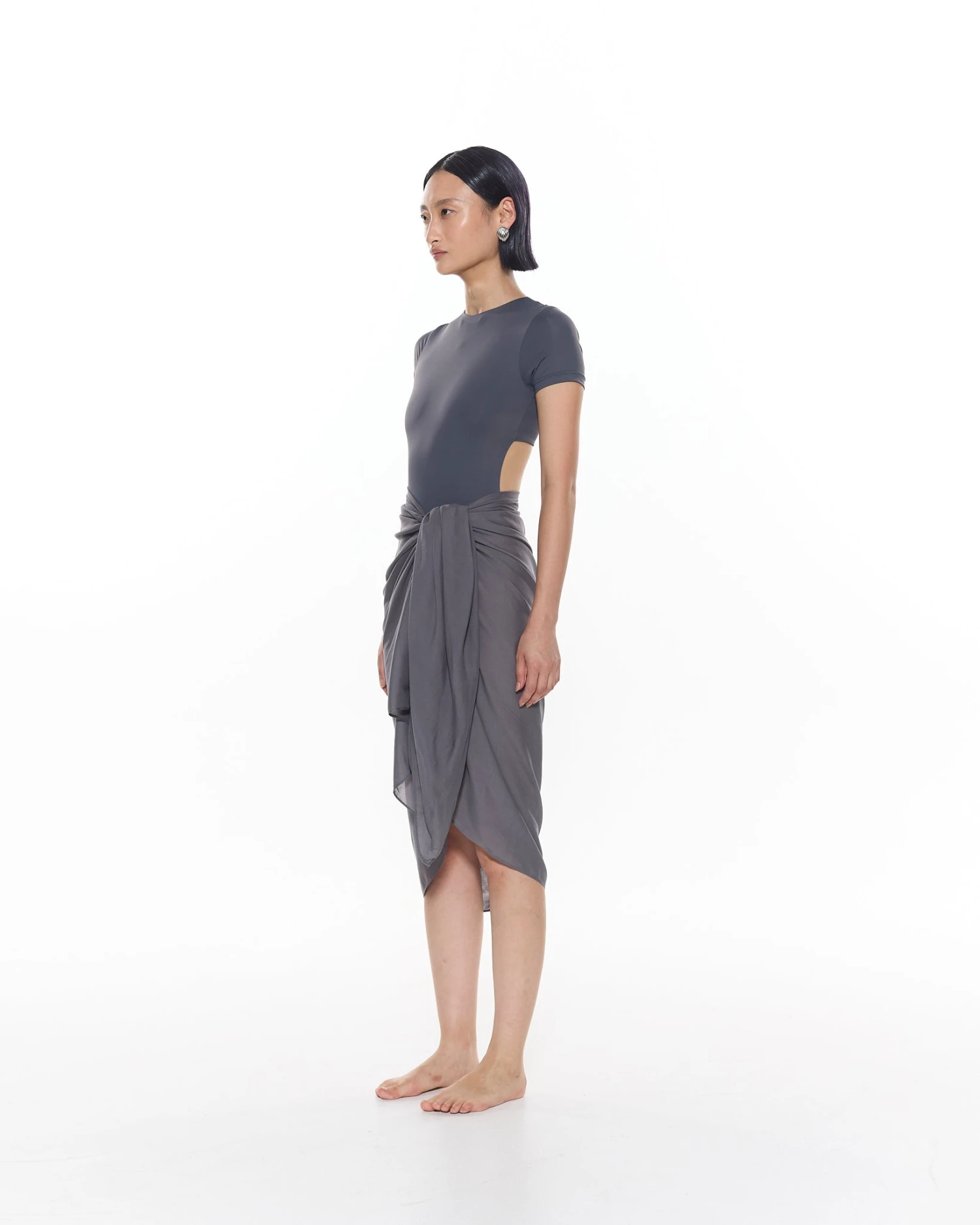 Dexter Sarong | Graphite 2 Dexter Sarong | Graphite - Image 2
