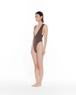 Alternative view of Hunter One Piece | Oak