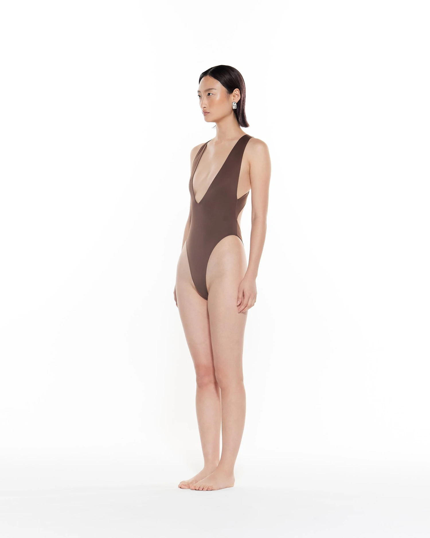 Hunter One Piece | Oak 2 Hunter One Piece | Oak - Image 2