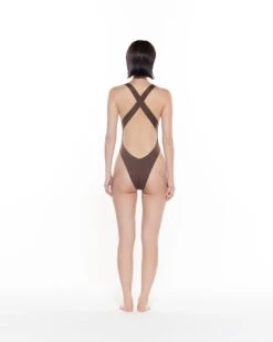 Hunter One Piece | Oak 9 Hunter One Piece | Oak -Myraswim MYRAOAK.0210931