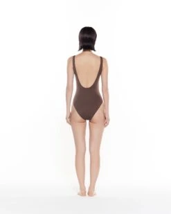 Quinn One Piece | Oak 9 Quinn One Piece | Oak -Myraswim MYRAOAK.0210945