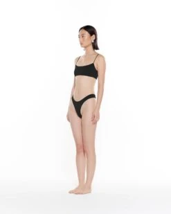 Alternative view of Desi Top | Black