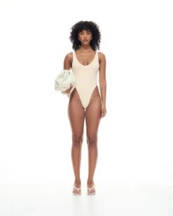 Amal One Piece | Ivory