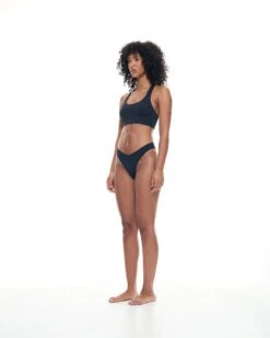 Alternative view of June Top | Black