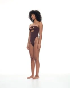 Alternative view of Mavrik One Piece | Chocolate