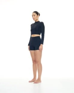 Alternative view of Zion Top | Black