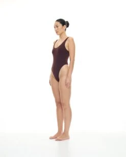 Alternative view of Vae One Piece | Chocolate